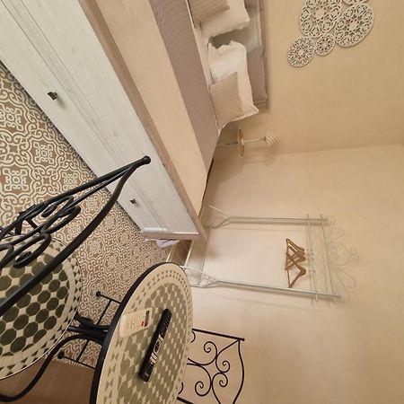 Il Trullo Di Nonna Lella Guest House Castellana Grotte Ngoại thất bức ảnh