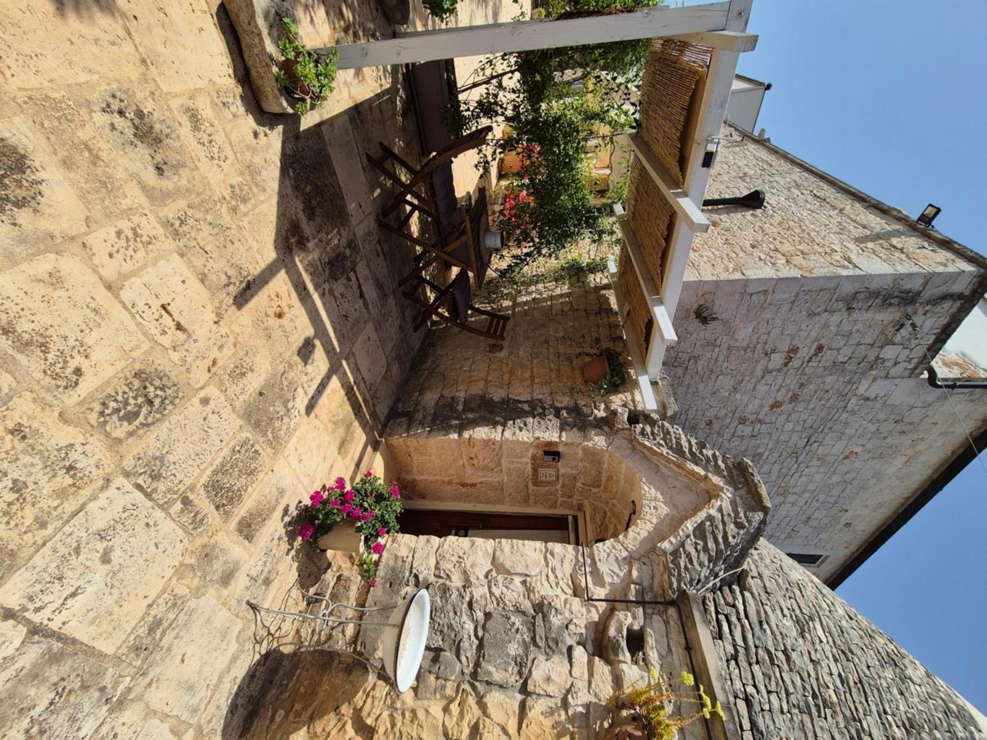 Il Trullo Di Nonna Lella Guest House Castellana Grotte Ngoại thất bức ảnh